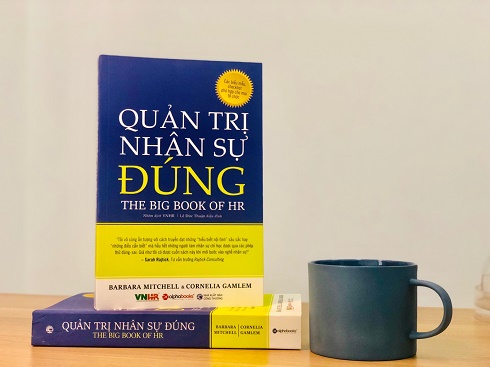 Chuyển ngữ và phát hành cuốn sách