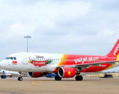 Hãng hàng không VietJet bị “tố” bán thông tin khách hàng!