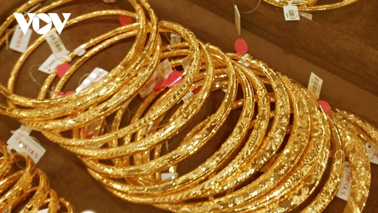 Vàng SJC và vàng thế giới đảo chiều tăng nhẹ