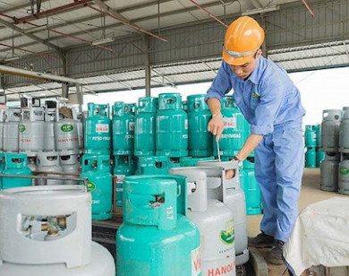 Giá gas tăng mạnh, vượt mốc 500.000 đồng/bình 12kg