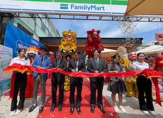 FamilyMart khai trương 2 cửa hàng đầu tiên tại Đồng Nai