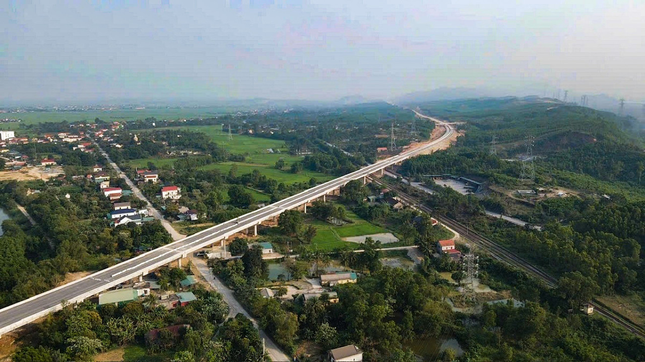5 tuyến cao tốc, 1 cầu sẽ được khánh thành dịp lễ 30/4