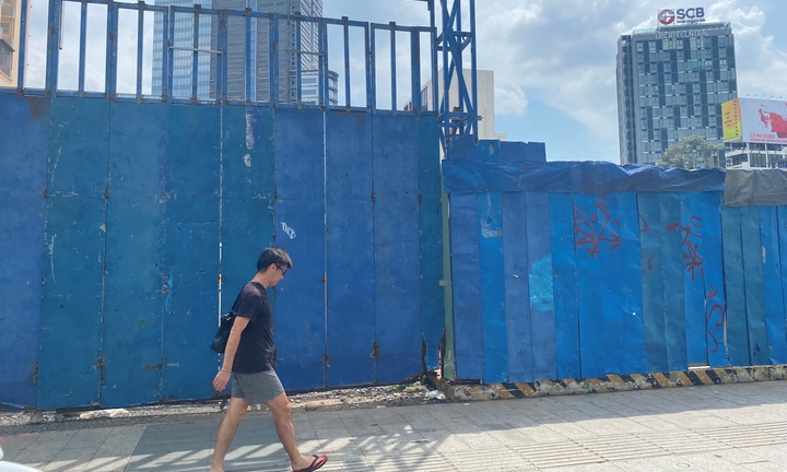 Nhiều dự án ‘đất vàng’ tại TP.HCM tiếp tục bất động