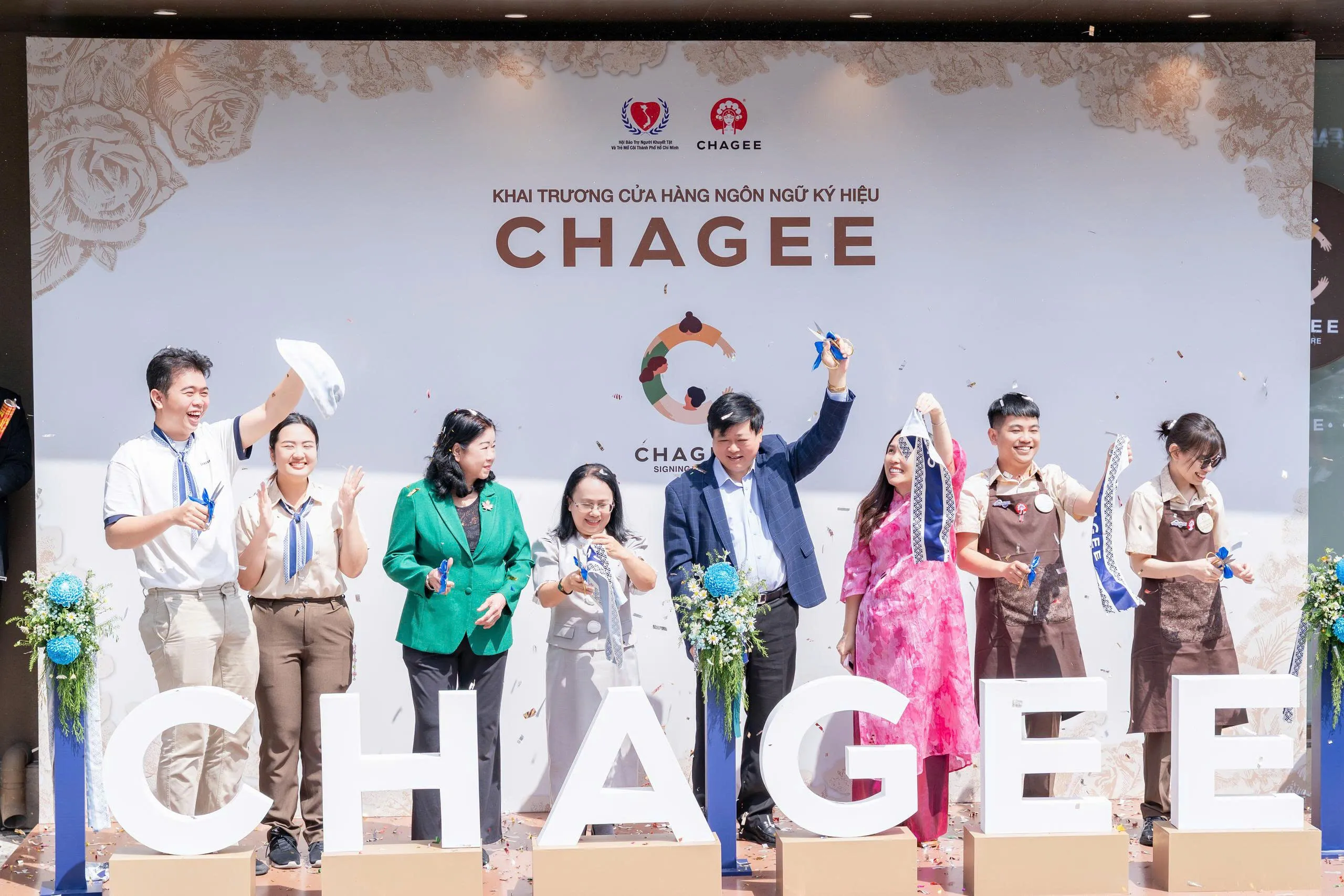 Cùng CHAGEE chào đón cửa hàng Ngôn ngữ Ký hiệu đầu tiên tại Việt Nam