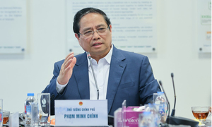 Thủ tướng: Nhà máy Nghi Sơn tập trung sản xuất xăng dầu, ưu tiên nhiên liệu bay