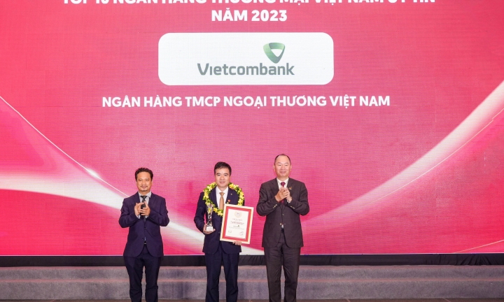 Vietcombank được bình chọn là ngân hàng uy tín nhất Việt Nam